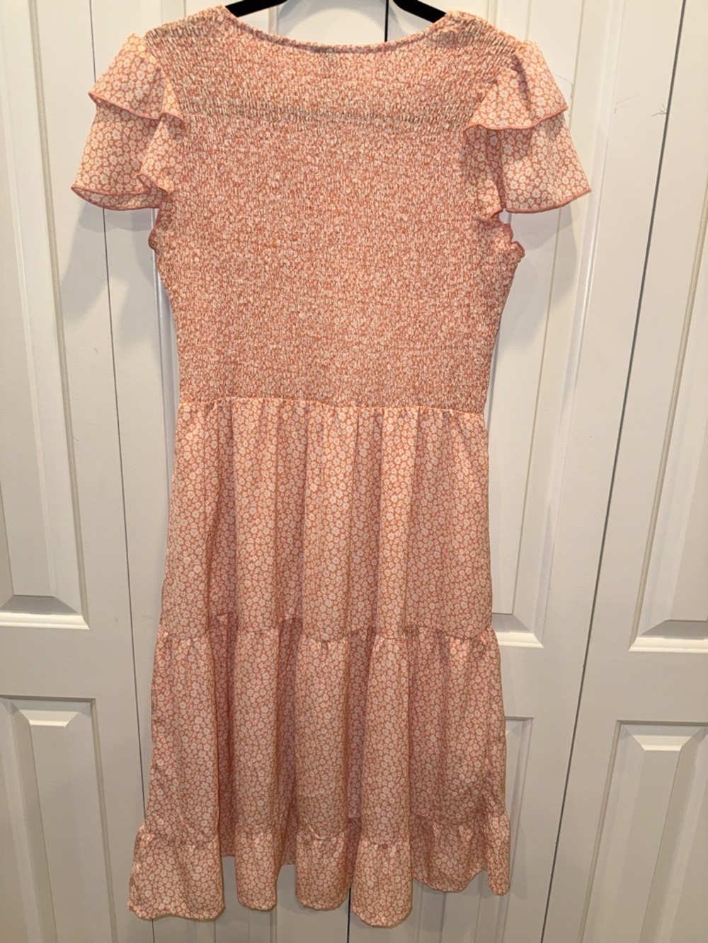 Women's Pink Floral V-Neck Tiered Dress - Picture 3 of 5